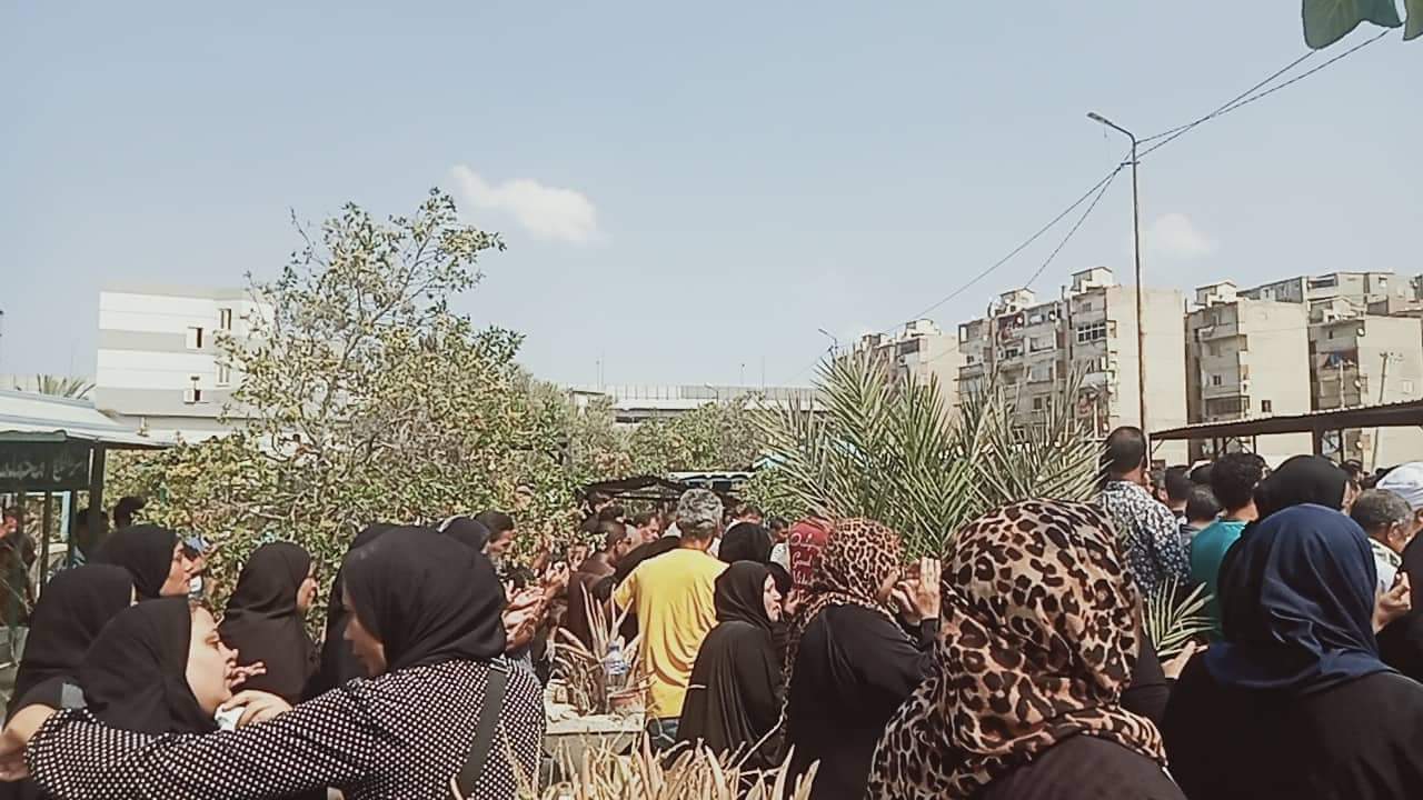 received_794143554965938