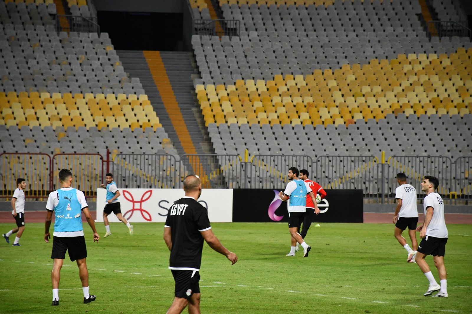 وزير الشباب والرياضة يزور منتخب مصر (3)