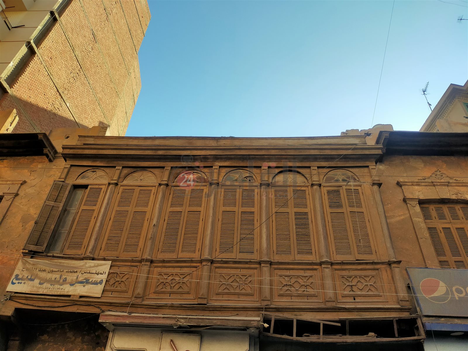 مشربيات شارع الورشة التُراثي بالفيوم.. تصوير: إيمان عبد اللطيف 