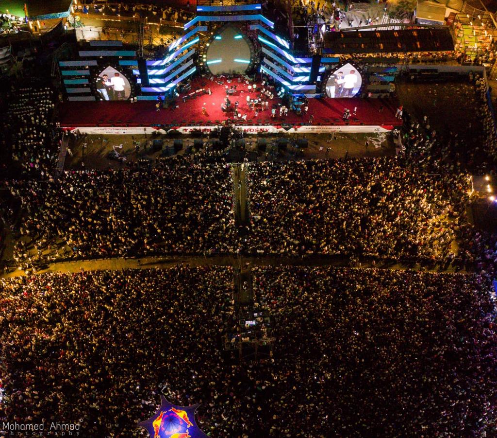 حفل تامر حسني بالإسكندرية (7)