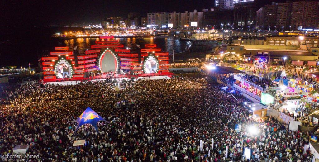 حفل تامر حسني بالإسكندرية (10)