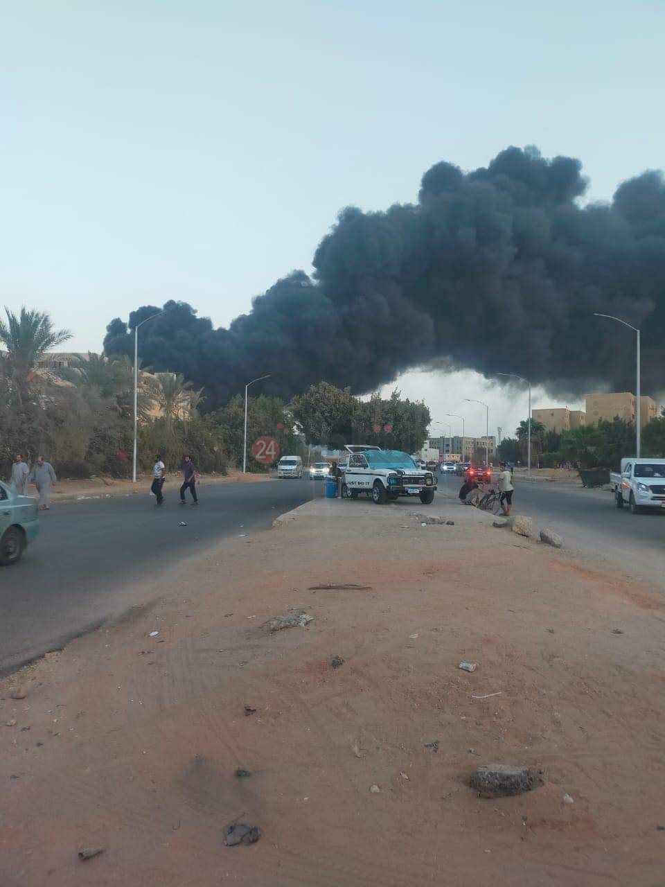 حريق في مصنع فوم بالعاشر من رمضان 04
