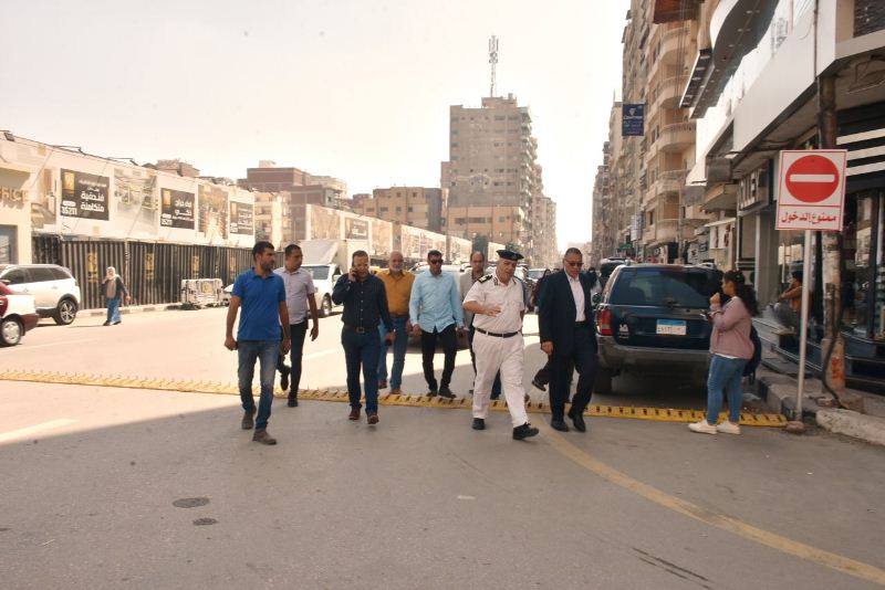 محافظ الشرقية خلال جولته في الزقازيق 01