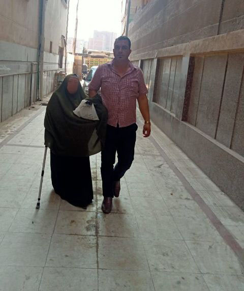 السيدة المسنة