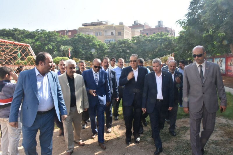 محافظ الشرقية يتفقد مدرسة الجمهورية 02