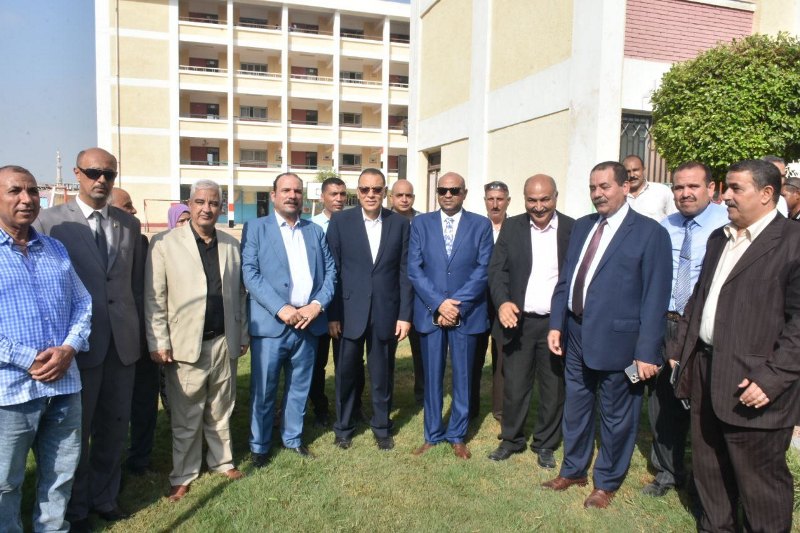 محافظ الشرقية يتفقد مدرسة الجمهورية 03