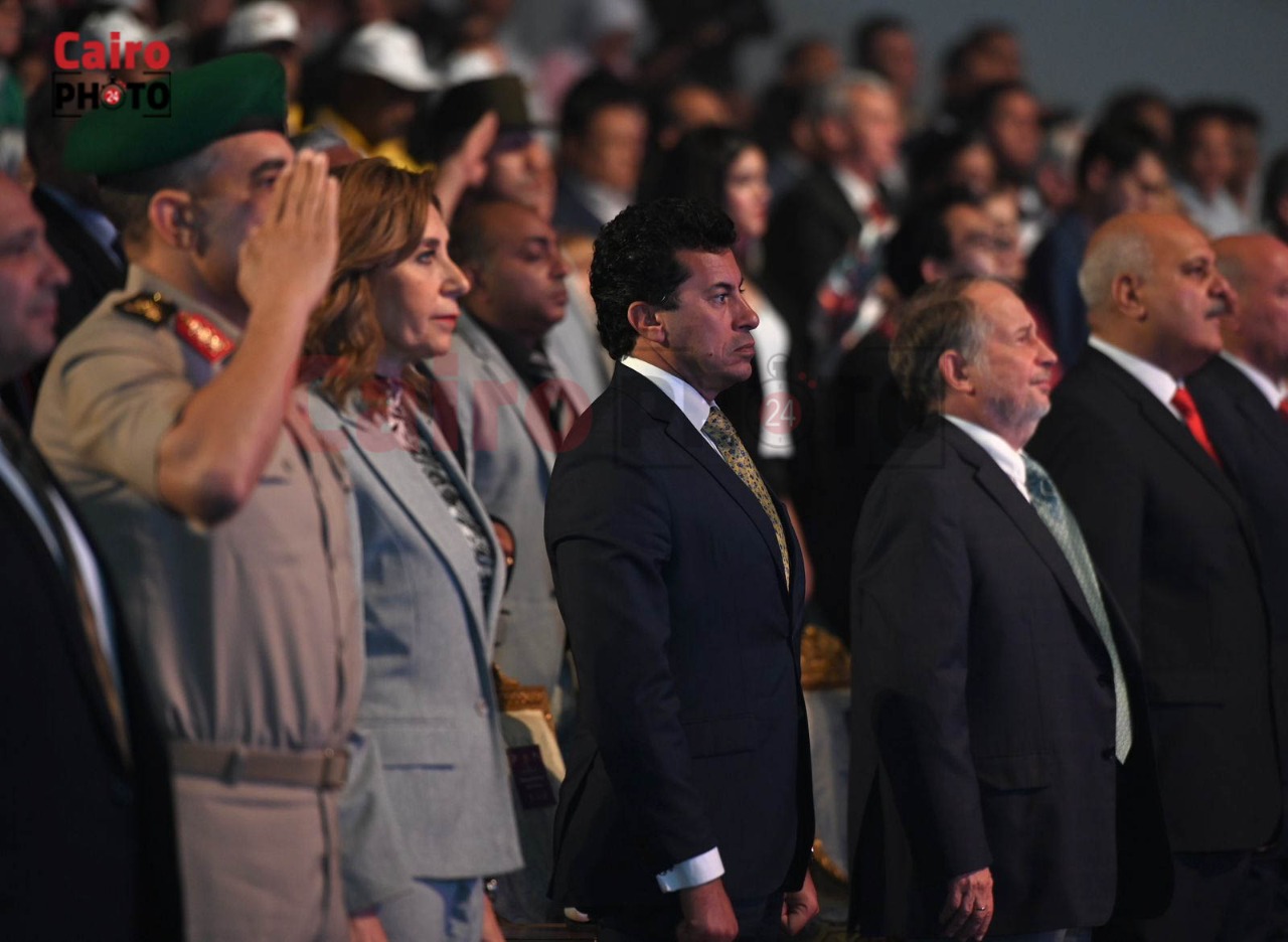 إنطلاق بطولة العالم لرماية المسدس والبندقية صور (3)