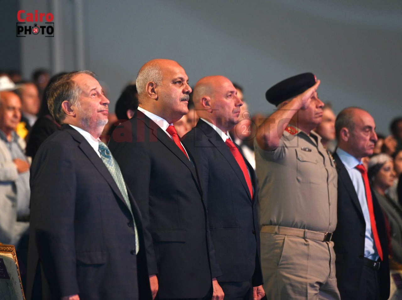 إنطلاق بطولة العالم لرماية المسدس والبندقية صور (6)