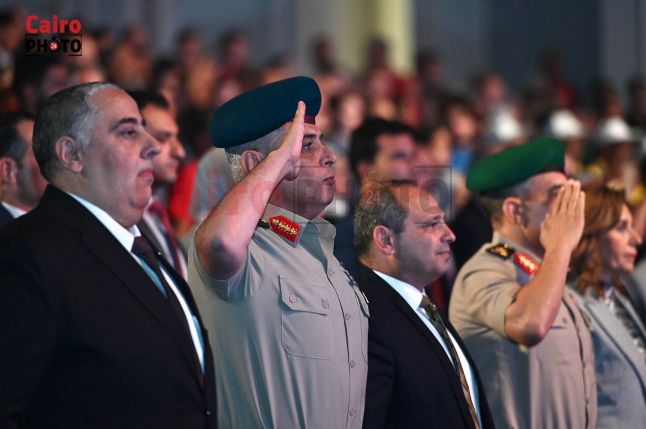 إنطلاق بطولة العالم لرماية المسدس والبندقية صور (7)