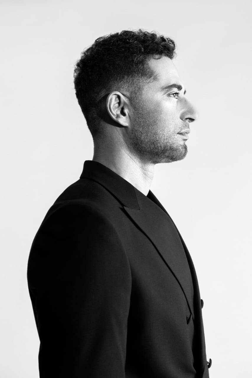 جلسة تصوير عمرو سعد (4)