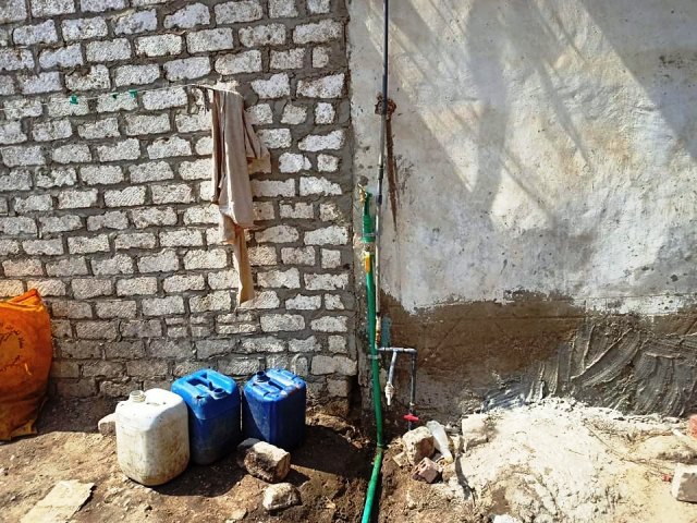 توصيل مياه للفئات الأكثر احتياجًا بالشرقية 02