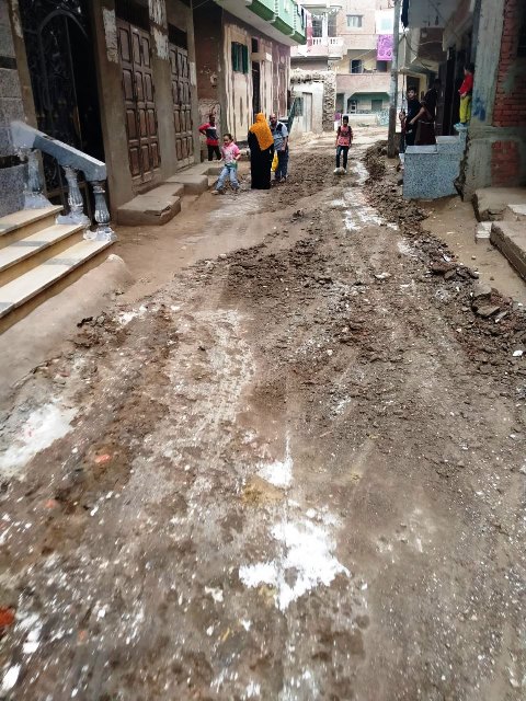 حملة نظافة وكشط وتسوية شوارع ديرب نجم 01