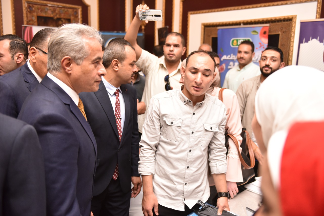 ملتقى توظيف العاشر من رمضان 02