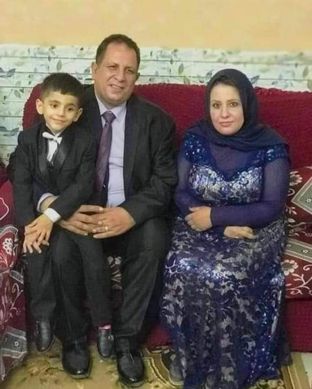 الزوجين وطفلهما المتوفين