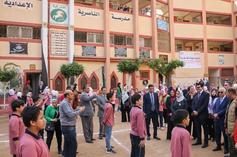 زيارة وزير التربية والتعليم للشرقية 02