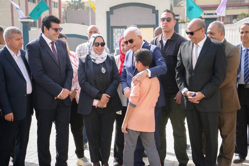 زيارة وزير التربية والتعليم للشرقية 03