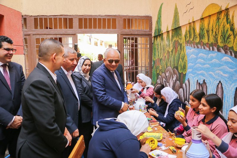 زيارة وزير التربية والتعليم للشرقية 06