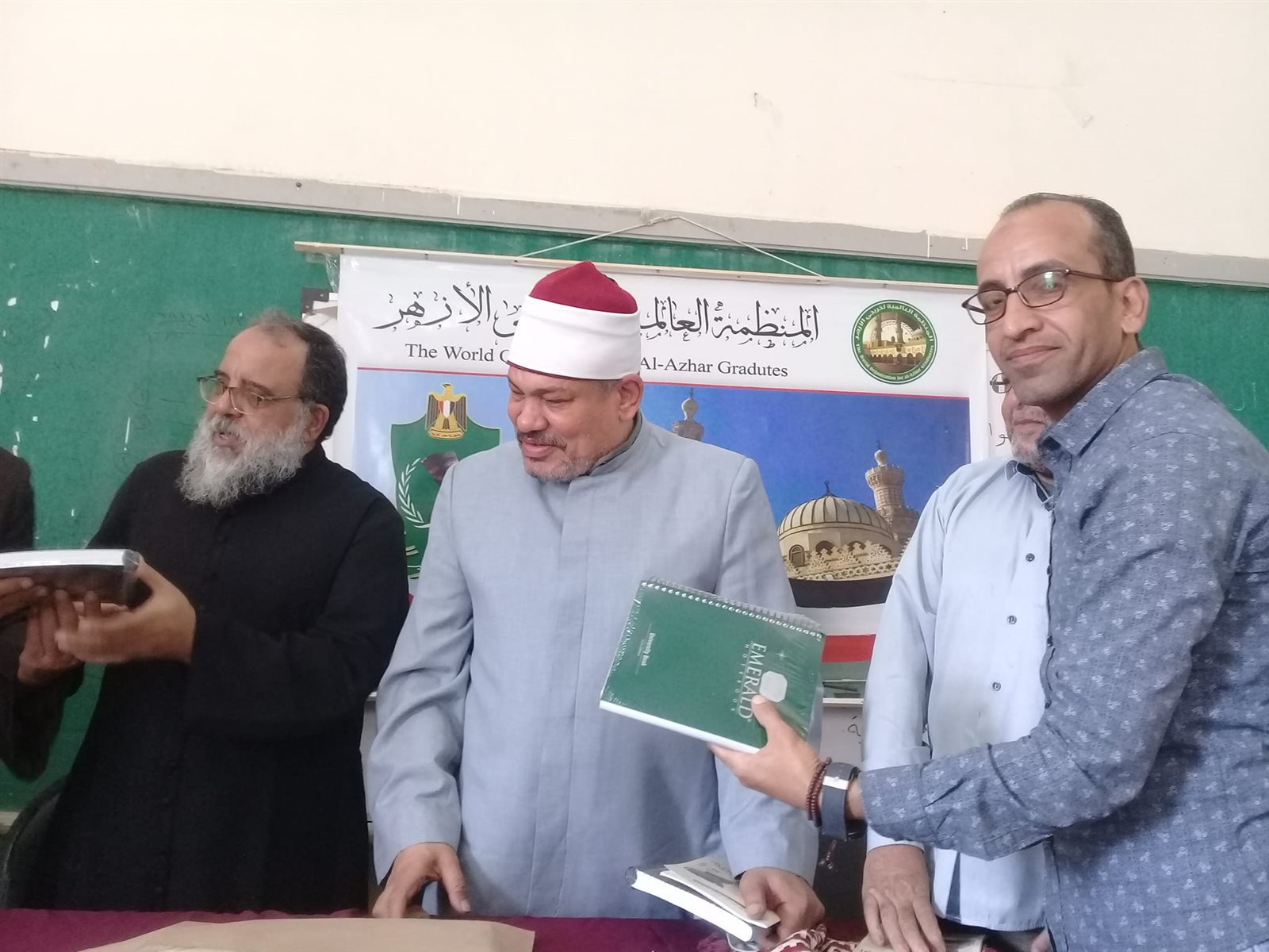  ندوة تثقيفية لطلاب معهد المنيا الثانوى