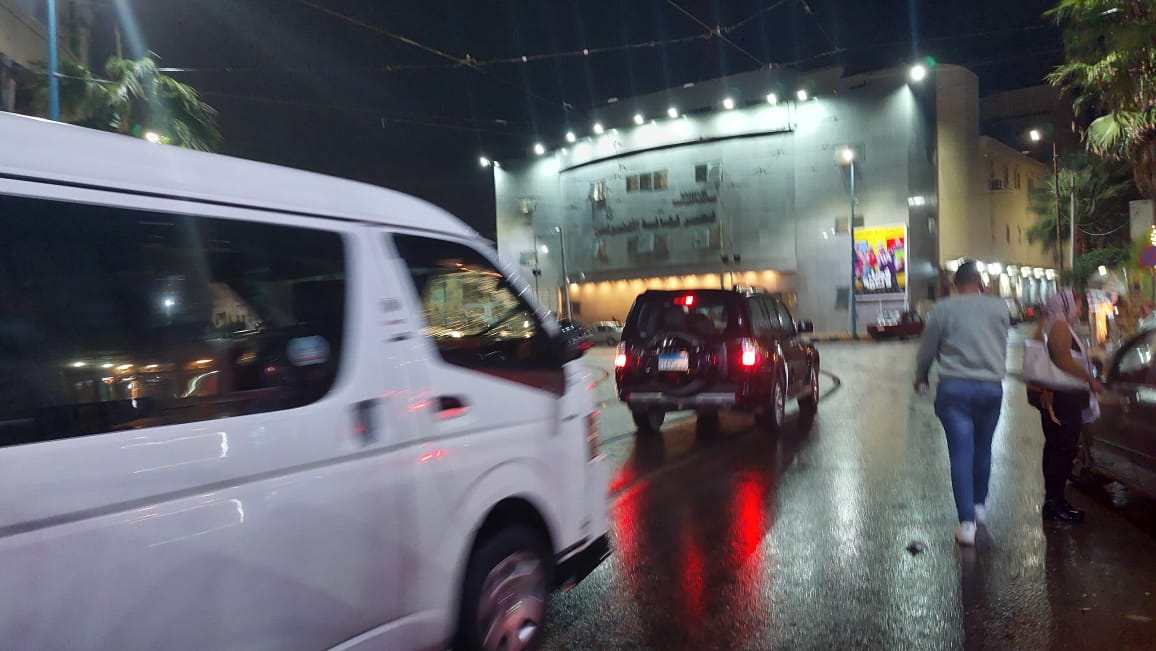 هطول أمطار خفيفة على وسط الإسكندرية 