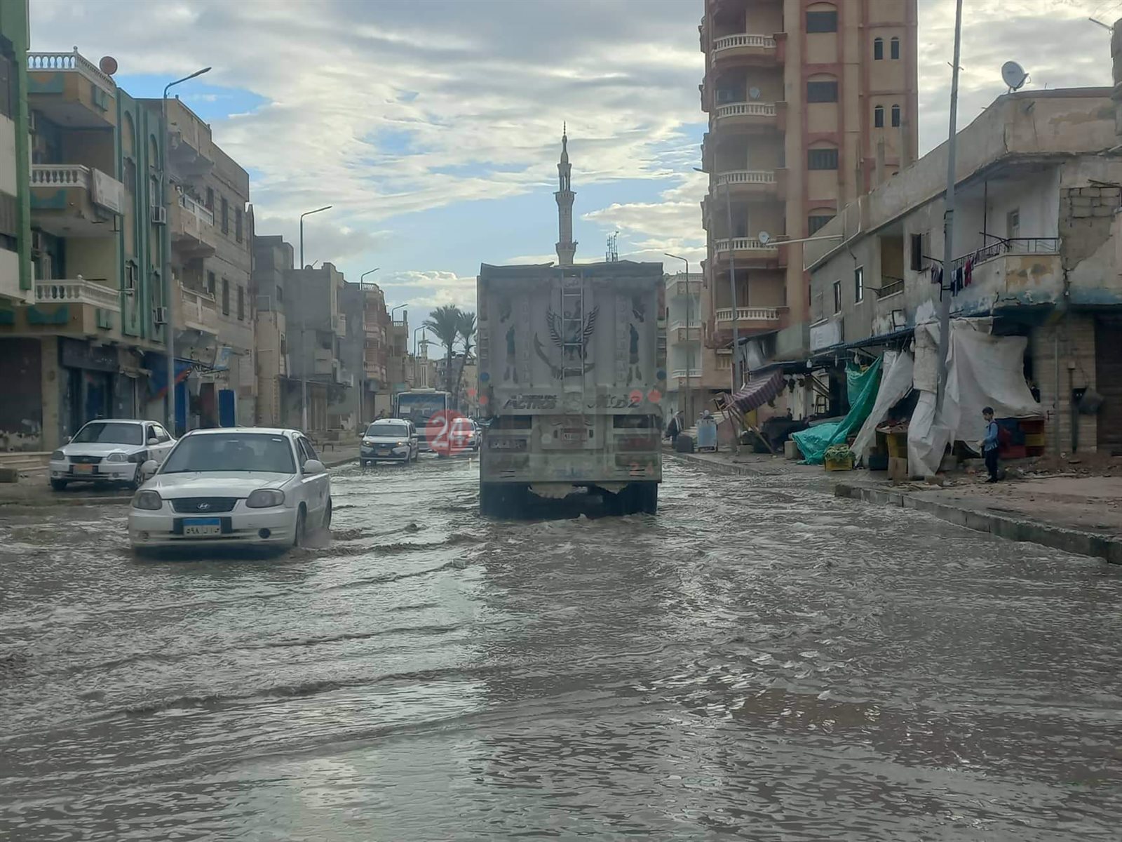 سقوط أمطار متوسطة على شمال سيناء.. والصغرى بالعريش تسجل 16 درجة|صور