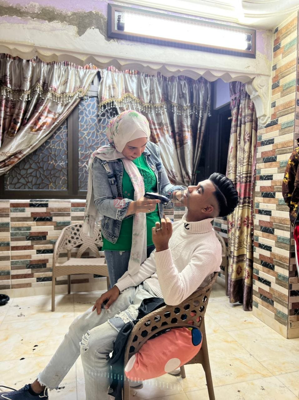 غرام أو حلاقة رجالي ببورسعيد. 