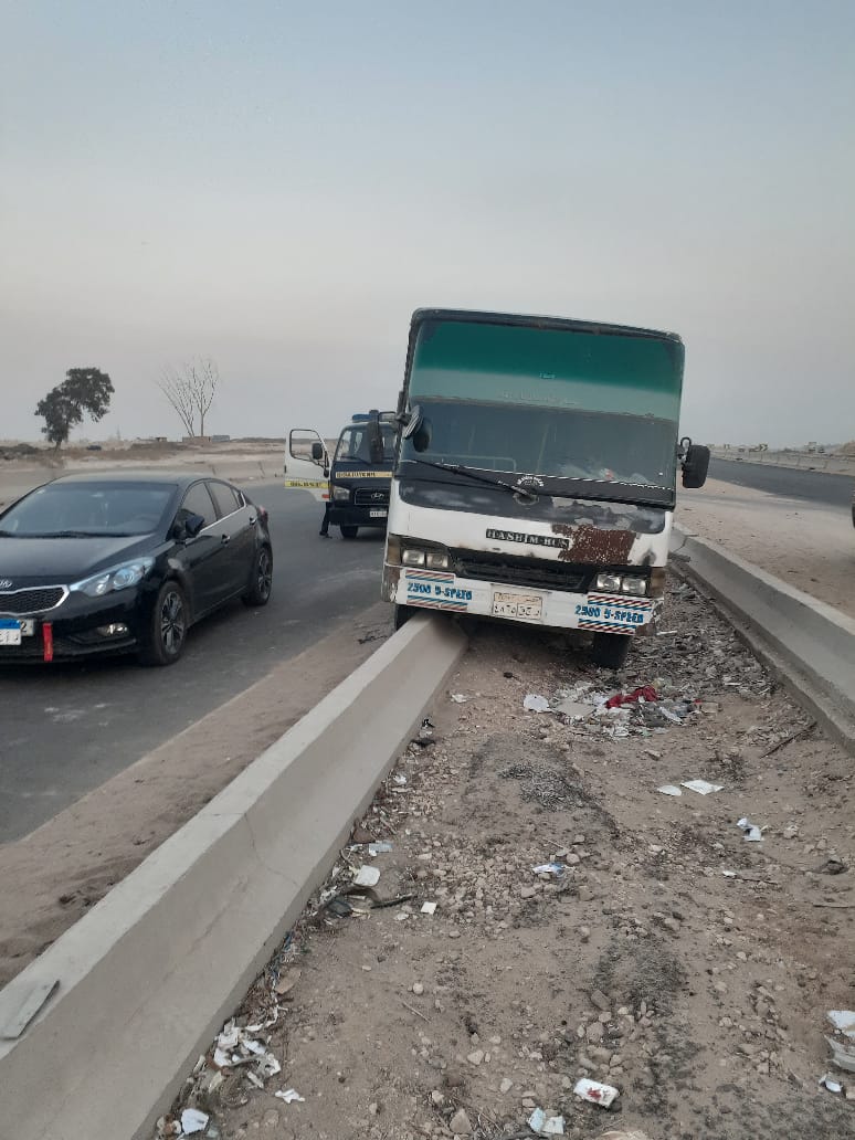 آثار الحادث 01