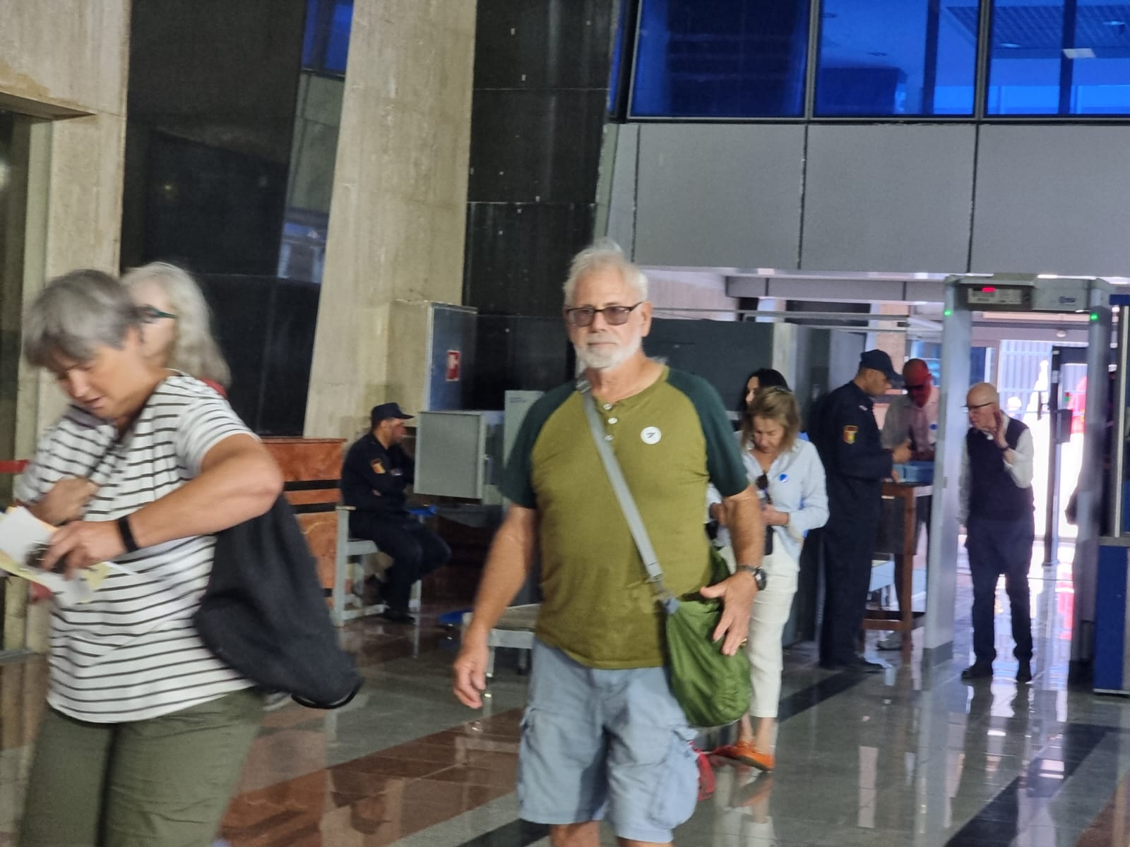 وصول فوج سياحي لميناء الإسكندرية 