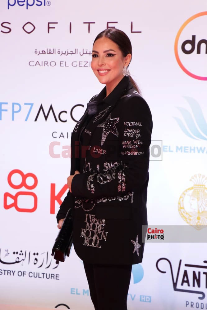 ريد كاربت رابع أيام مهرجان القاهرة السبنمائي (30)