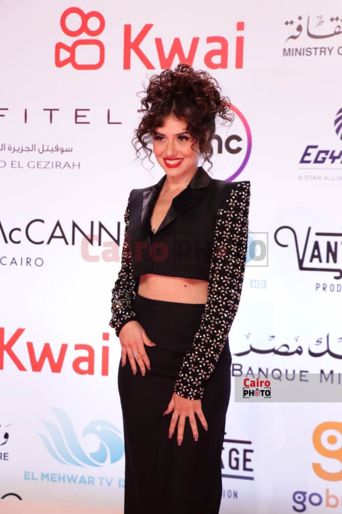 ريد كاربت رابع أيام مهرجان القاهرة السبنمائي (37)