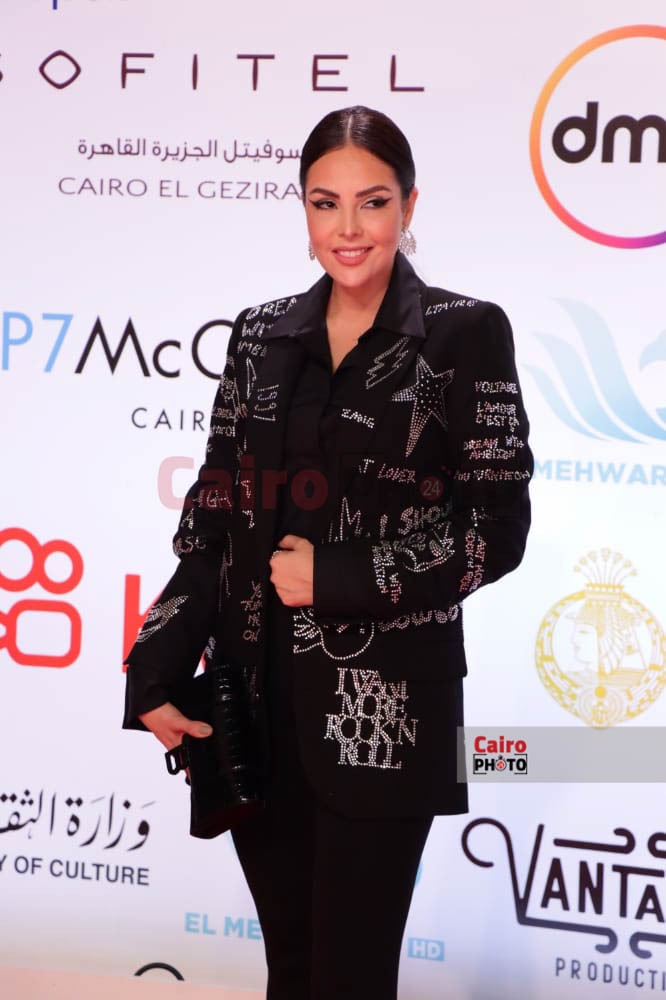 ريد كاربت رابع أيام مهرجان القاهرة السبنمائي (45)