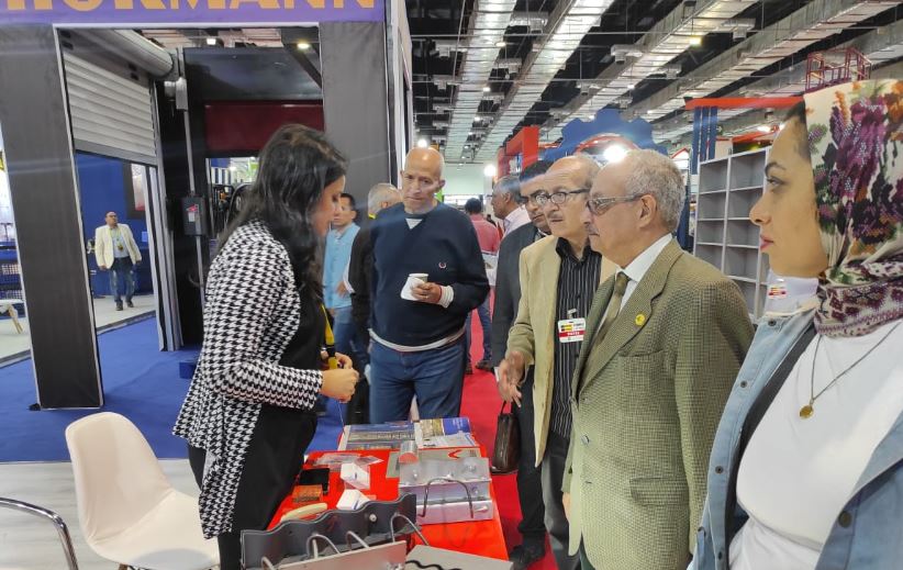 وفد مهندسين الإسكندرية في زيارة المعارض