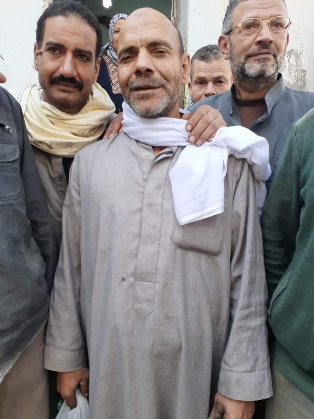 تكريم عامل النظافة 03