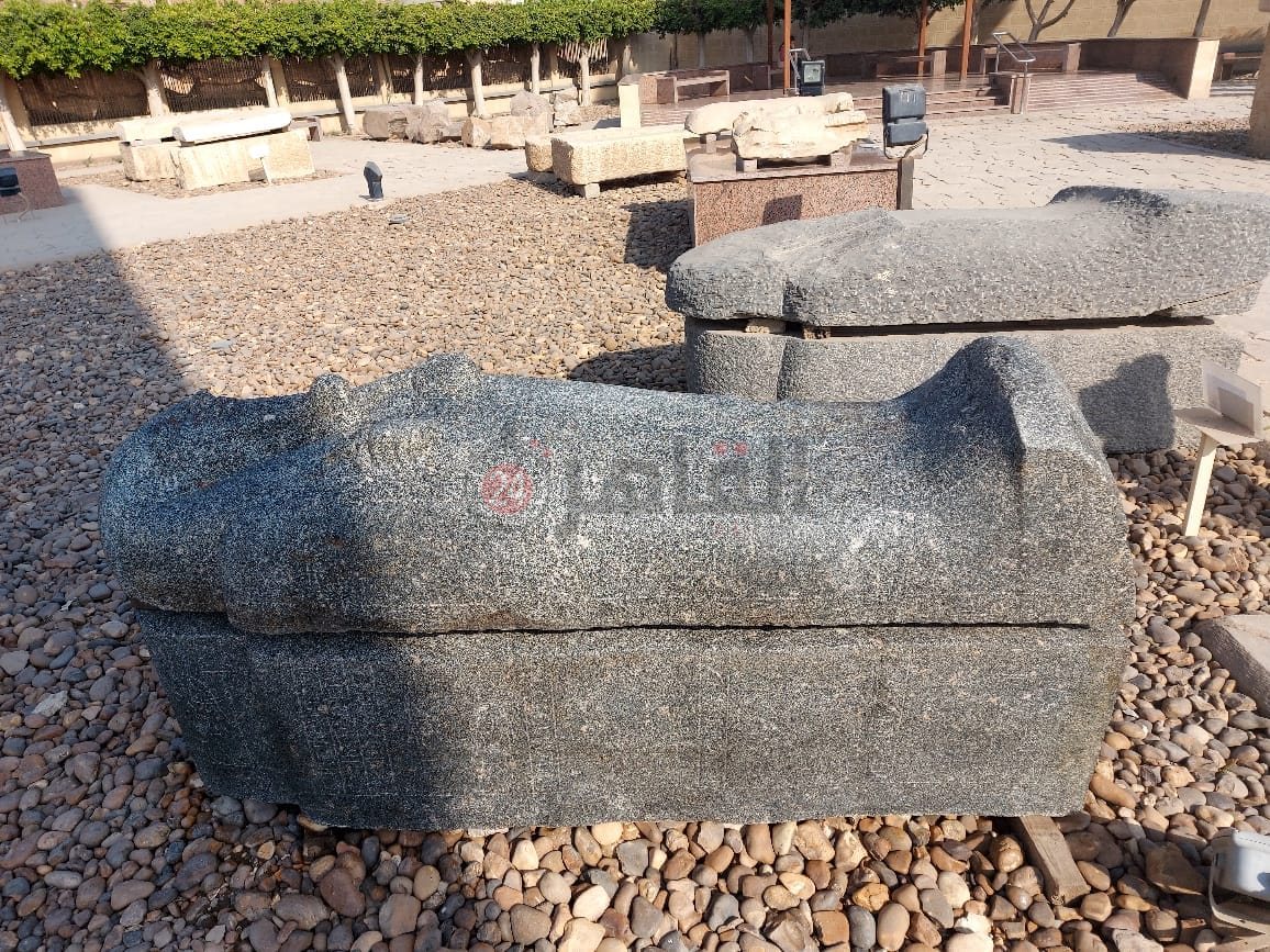 ترميم تابوت من حجر الجرانوديوريت (3)