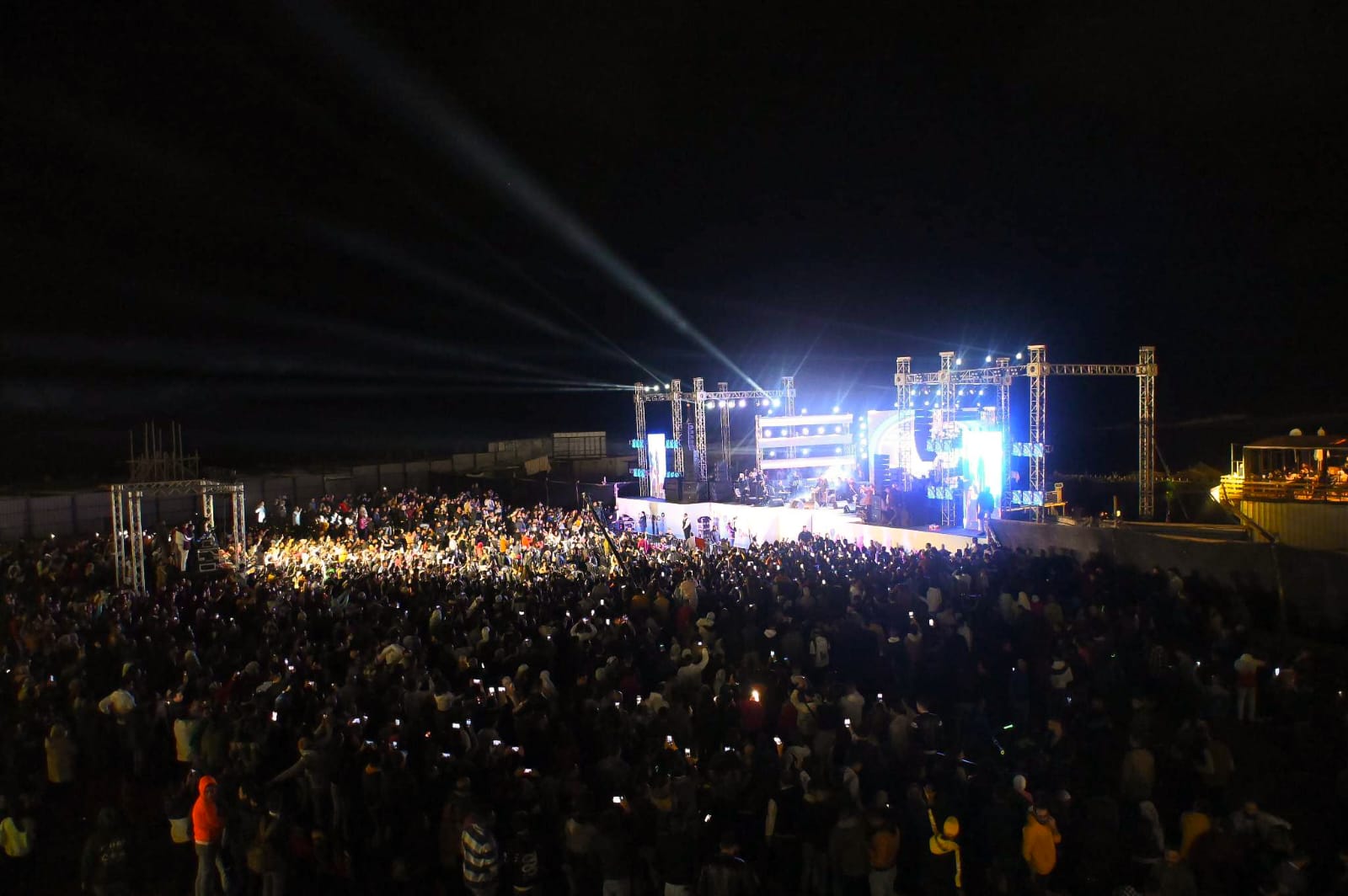 جورج وسوف يحيي حفل الاسكندرية (13)