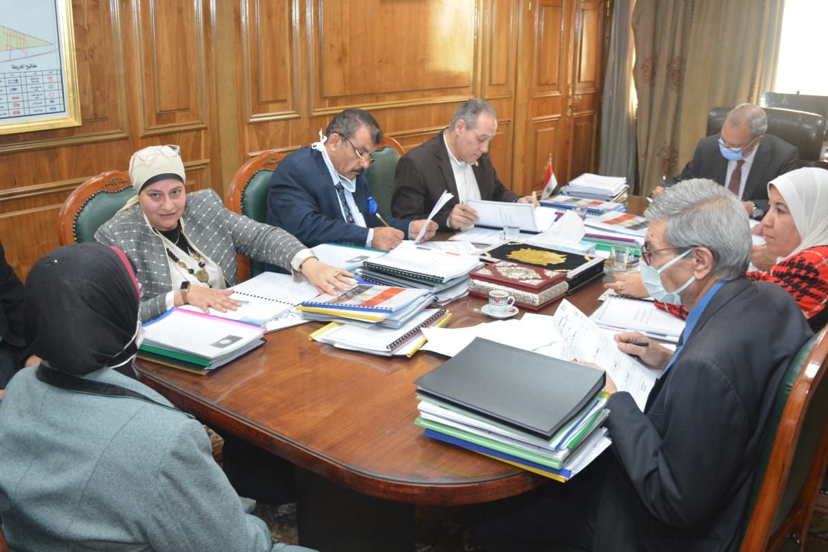 AE00B8E5-C0A1-4367-AA3F-DE8D178E886C