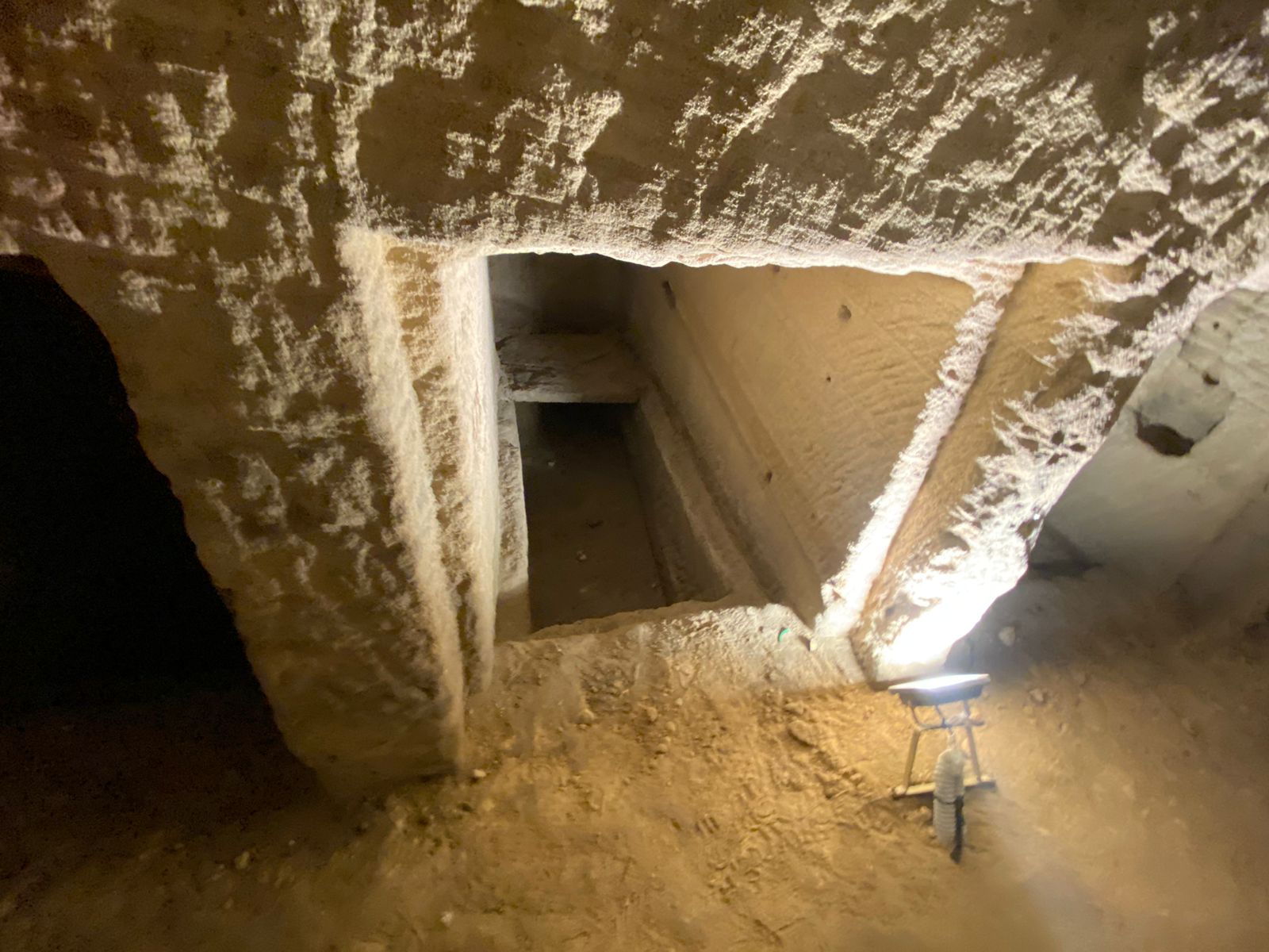 رئيس غواتيمالا السابق يزور كوم الشقافة بالإسكندرية 