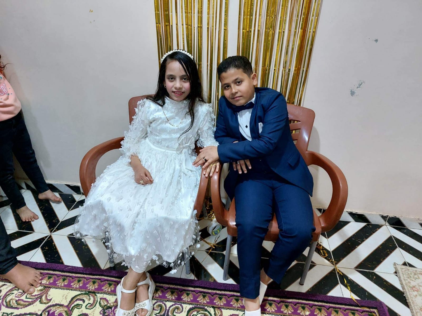 العروسين الطفلين