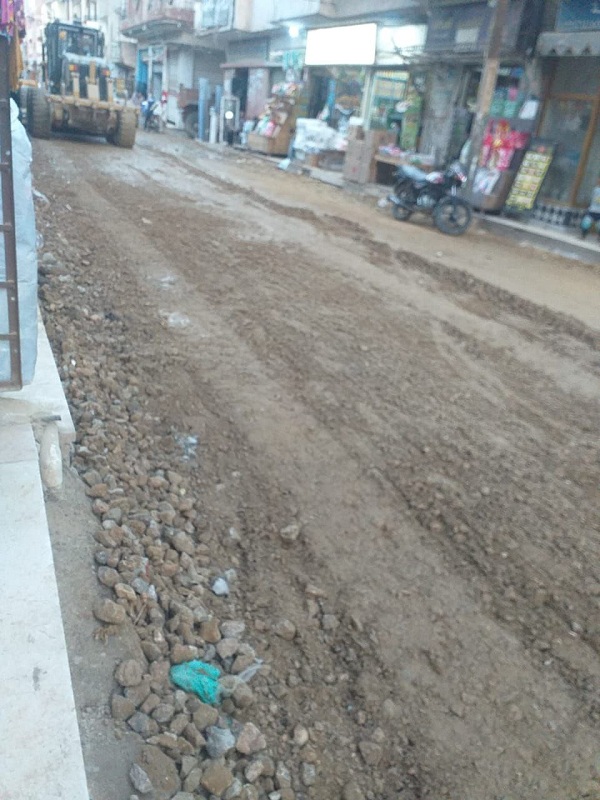 أعمال الرصف الجارية 02