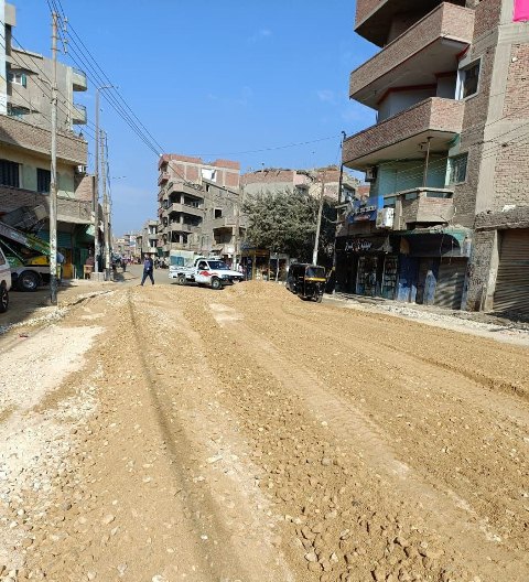 أعمال الرصف الجارية 03