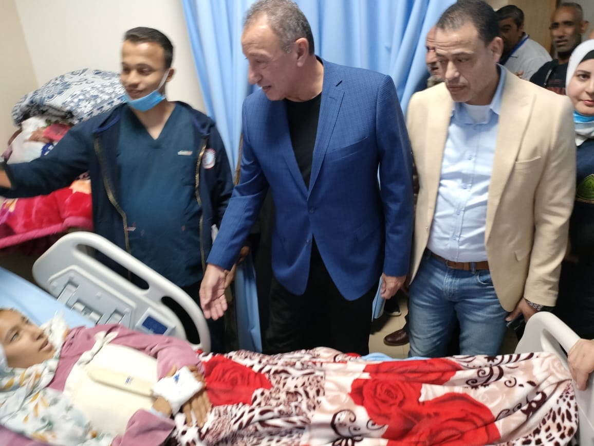 زيارة رئيس النادي الأهلي لمستشفى العاشر من رمضان الجامعي