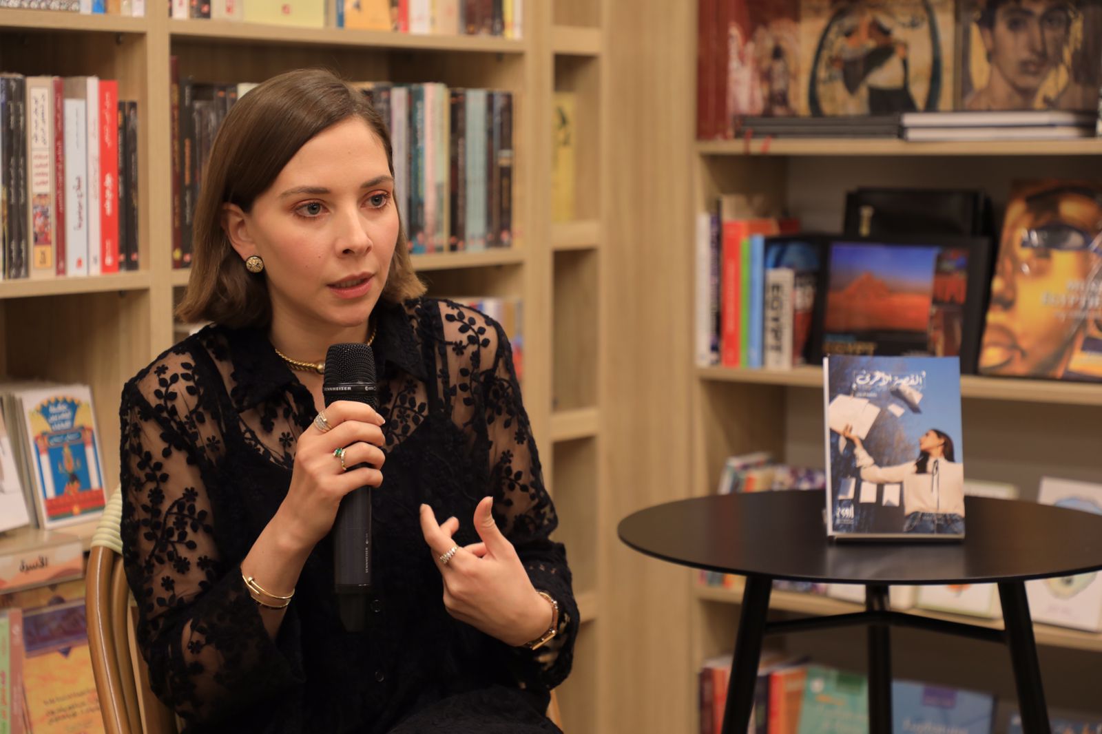 فاطمة البنوي (1)