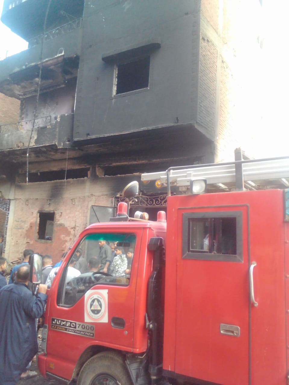 السيطرة على حريق بالشرقية 01