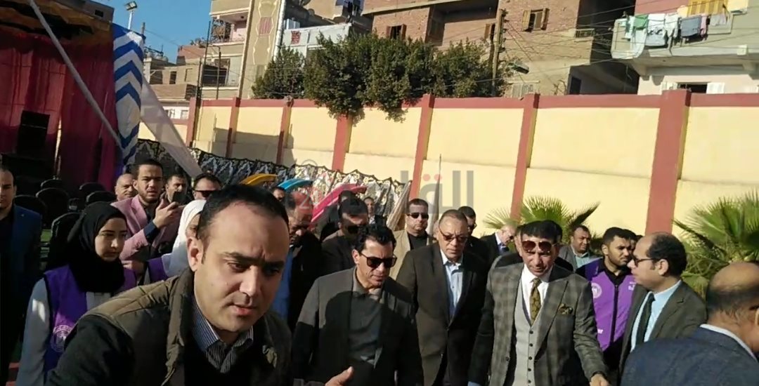 جولة وزير الشباب والرياضة في الشرقية 02