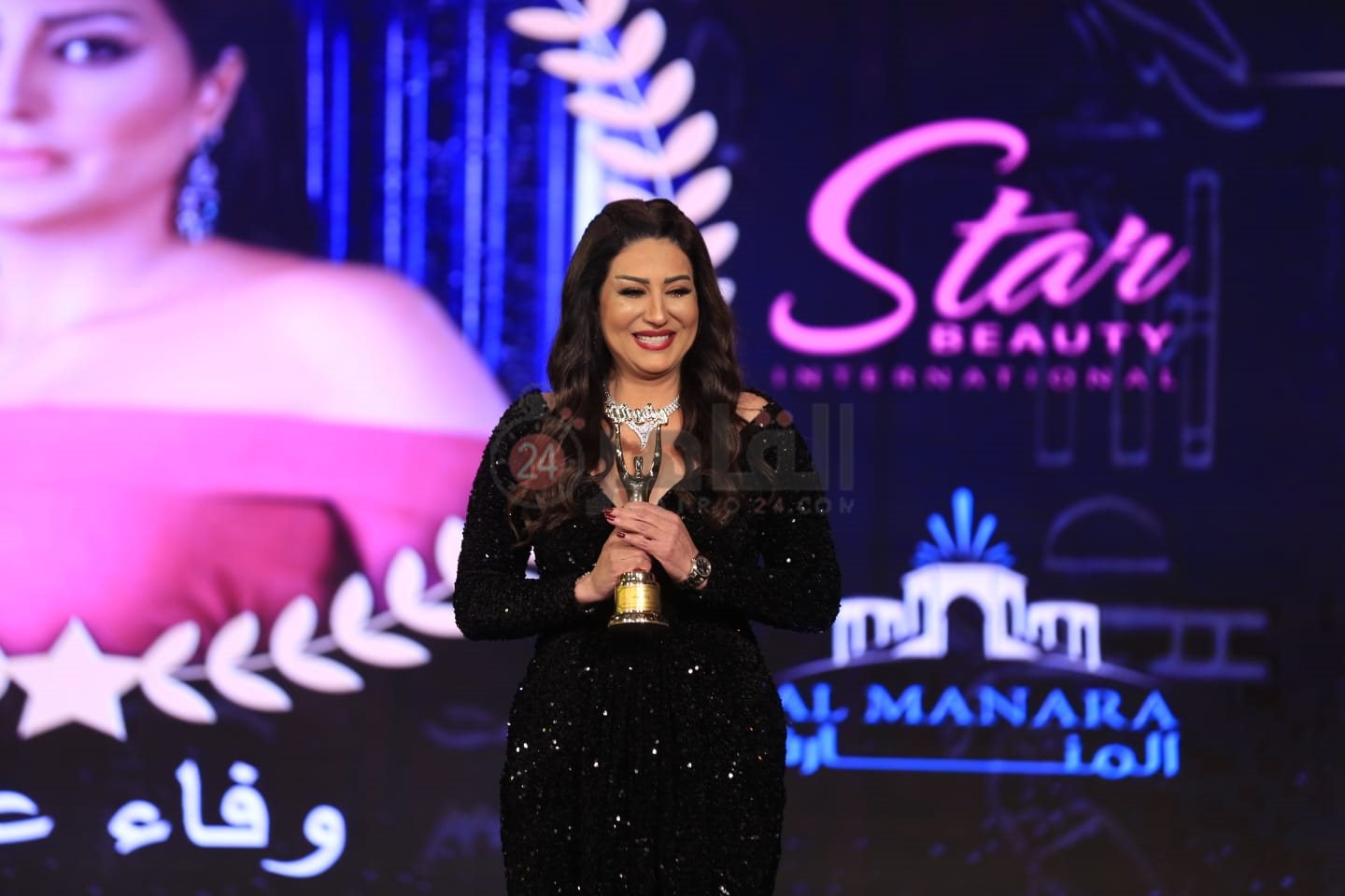 تكريم نجوم الفن في حفل توزيع جوائز وشوشة للأفضل 2022 (2)