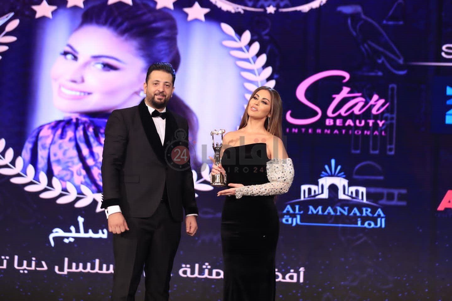 تكريم نجوم الفن في حفل توزيع جوائز وشوشة للأفضل 2022 (20)