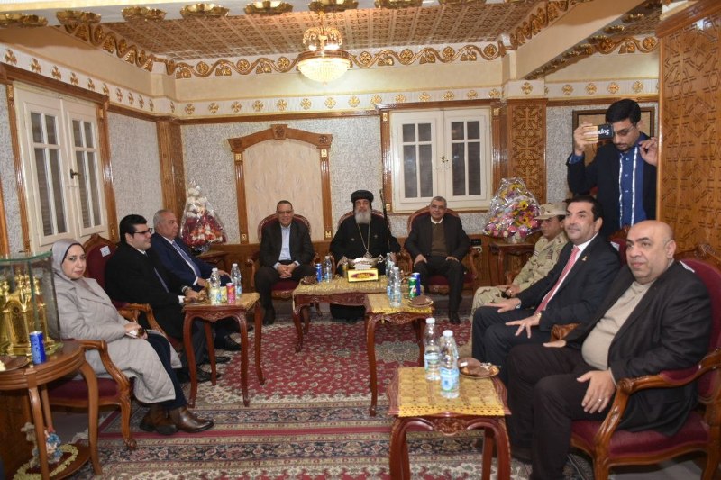 زيارة محافظ الشرقية لمطرانية فاقوس 02