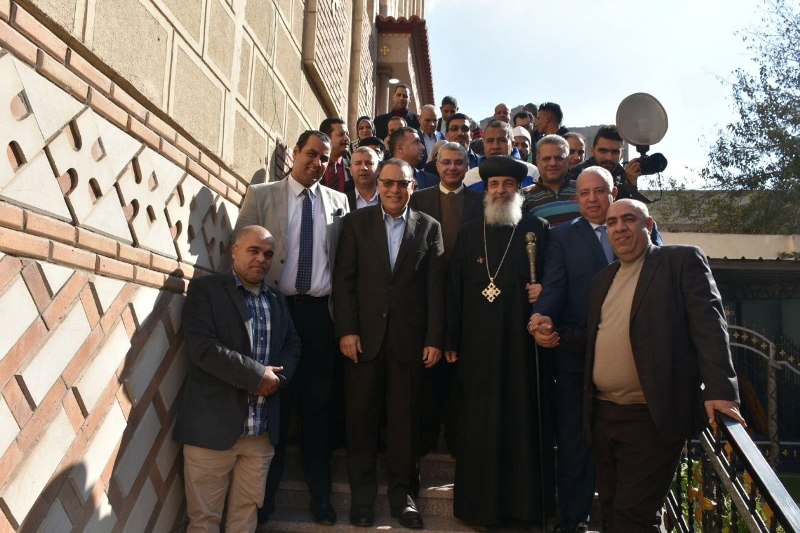 زيارة محافظ الشرقية لمطرانية فاقوس 05