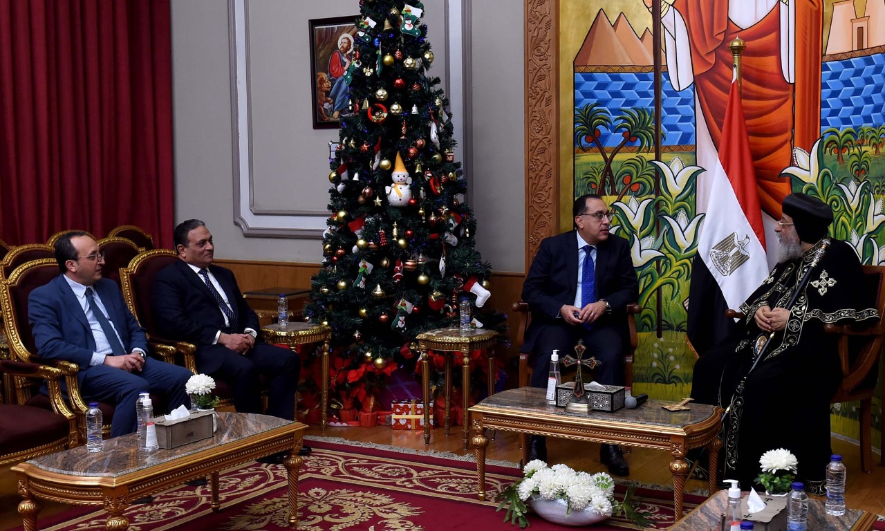 رئيس الوزراء يزور المقر البابوي بالقاهرة  2