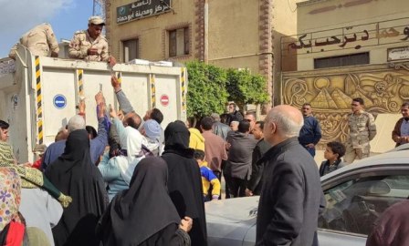 توزيع الكراتين 01