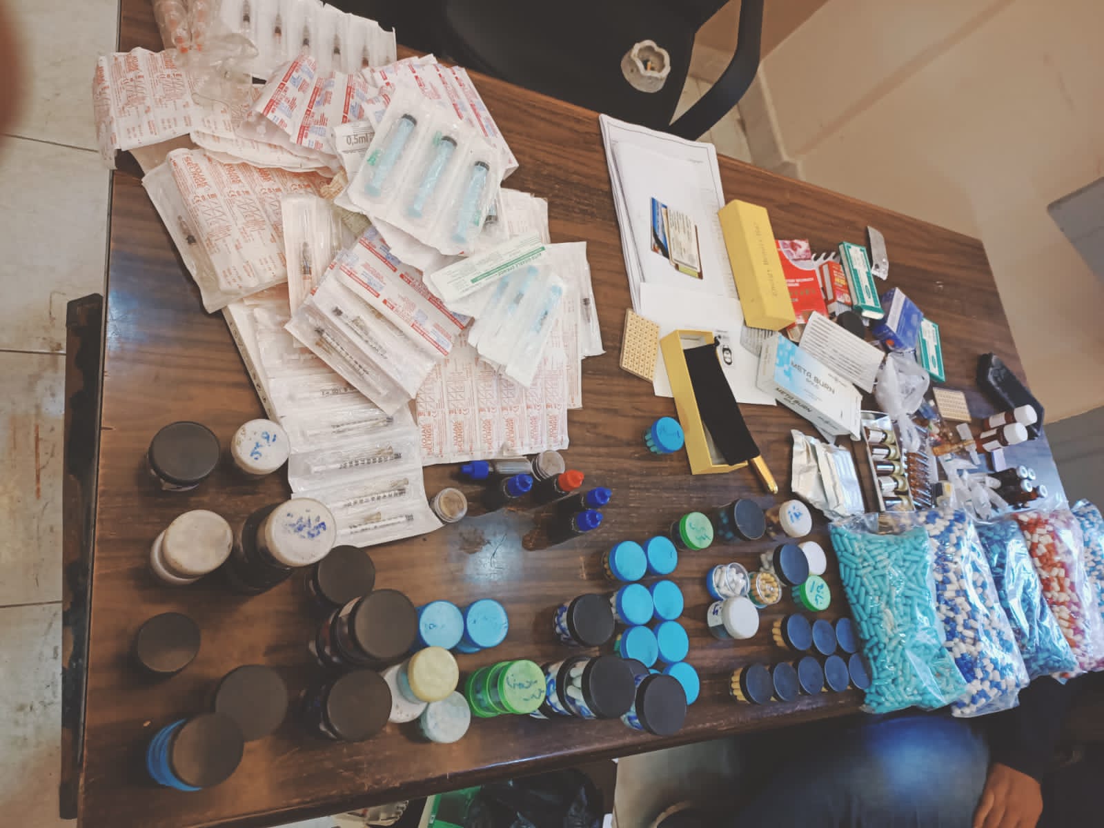 جانب من المضبوطات 06